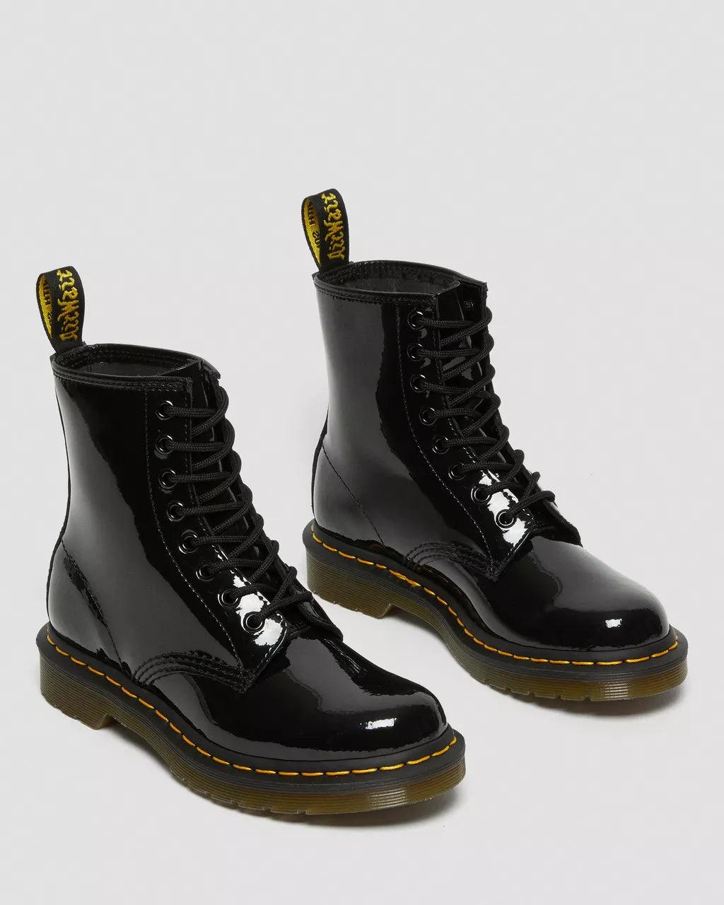 1460 W Black Patent Lamper