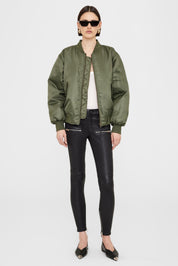 Leon Bomber