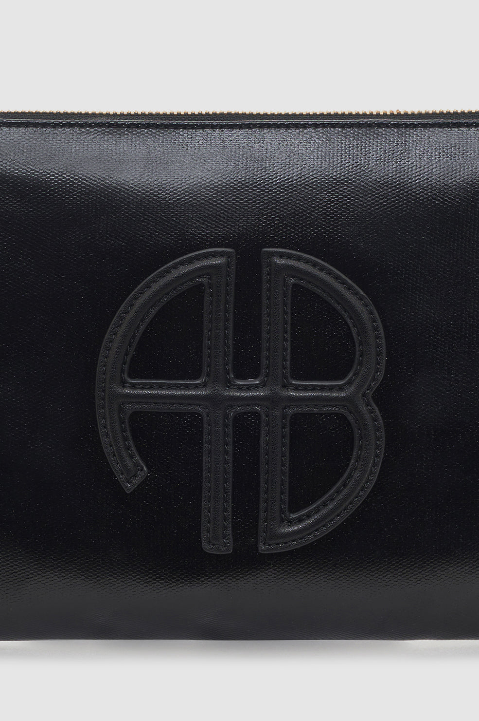 Lili Pouch