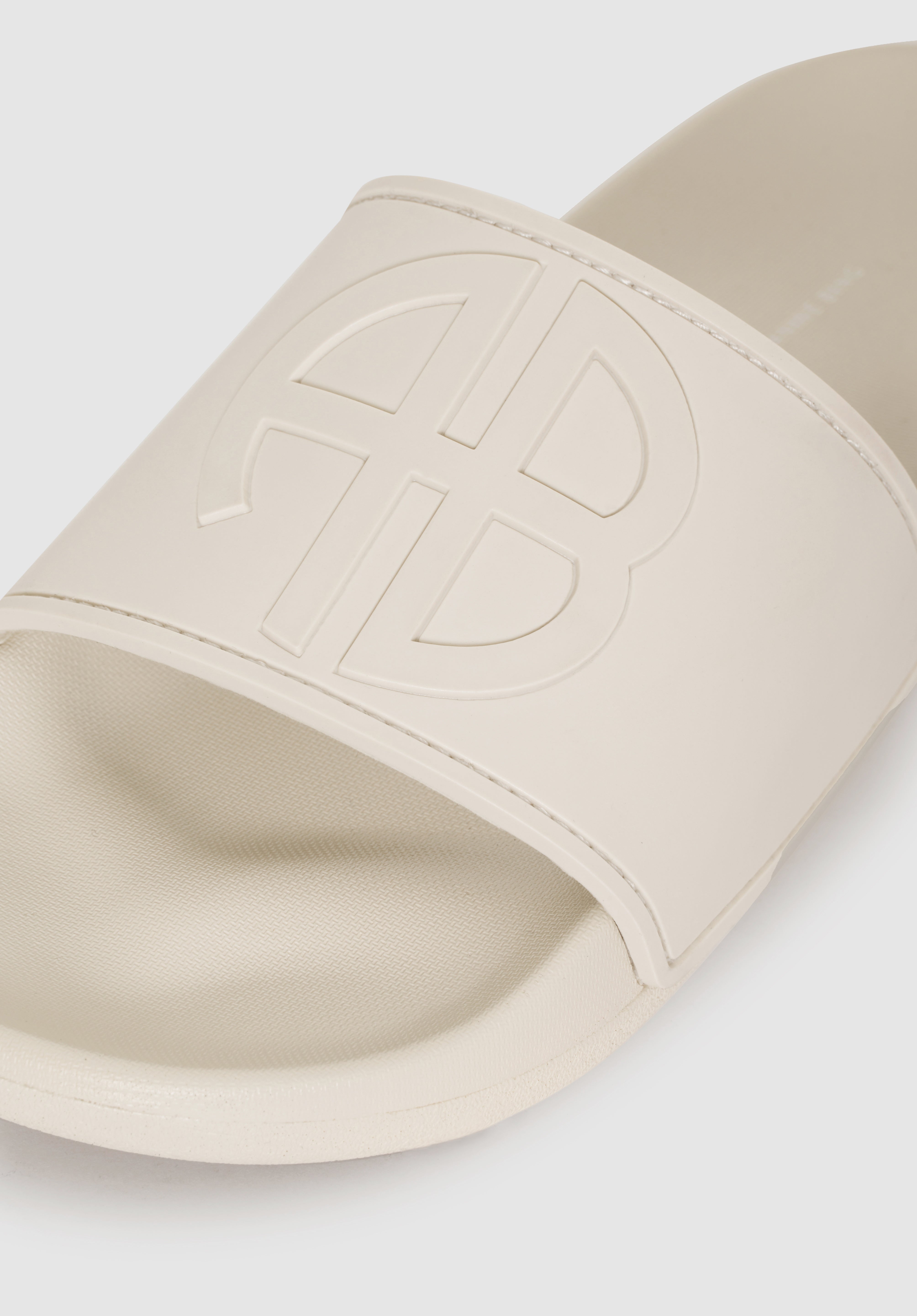 Isla Slides